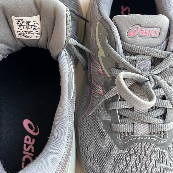 ASICS EUC - Picture 7 of 15